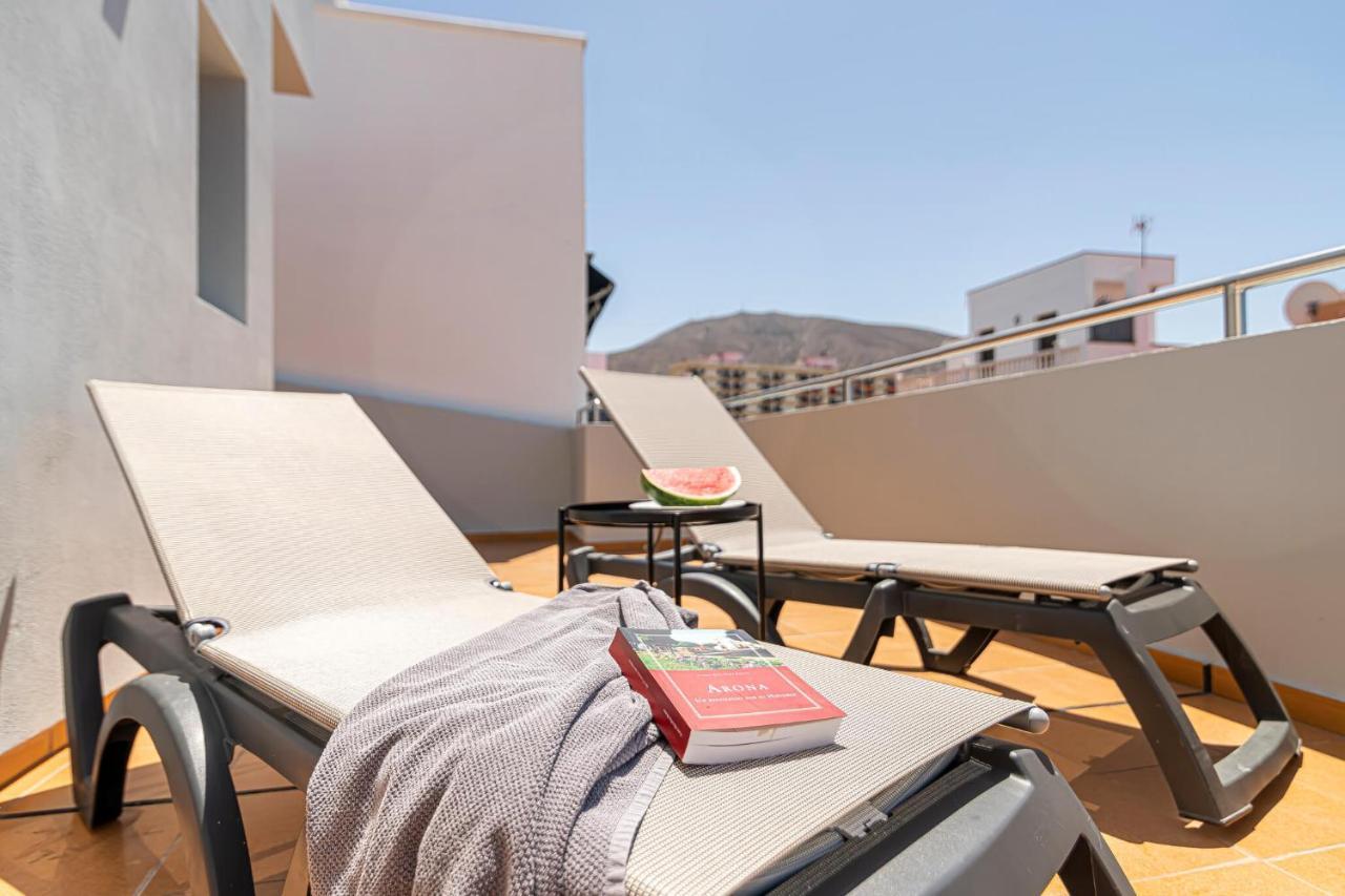 לוס כריסטיאנוס Luxury Holidays Suites, Playa De Los Cristianos מראה חיצוני תמונה