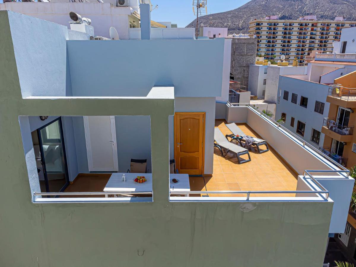לוס כריסטיאנוס Luxury Holidays Suites, Playa De Los Cristianos מראה חיצוני תמונה