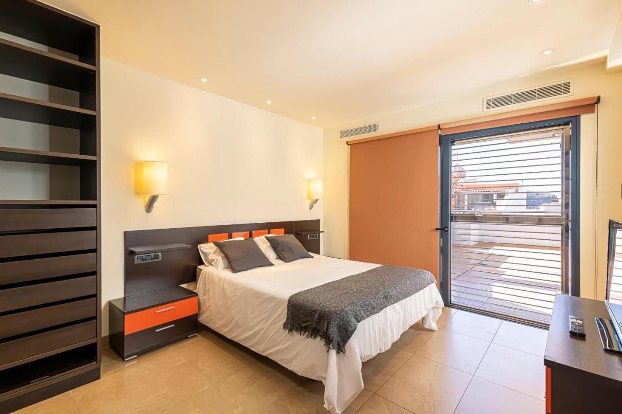 לוס כריסטיאנוס Luxury Holidays Suites, Playa De Los Cristianos מראה חיצוני תמונה