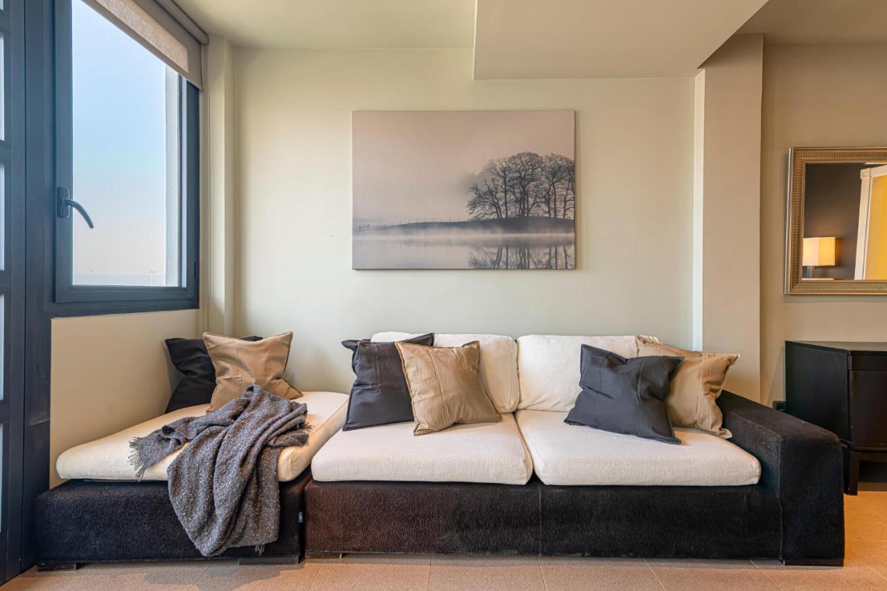 לוס כריסטיאנוס Luxury Holidays Suites, Playa De Los Cristianos מראה חיצוני תמונה