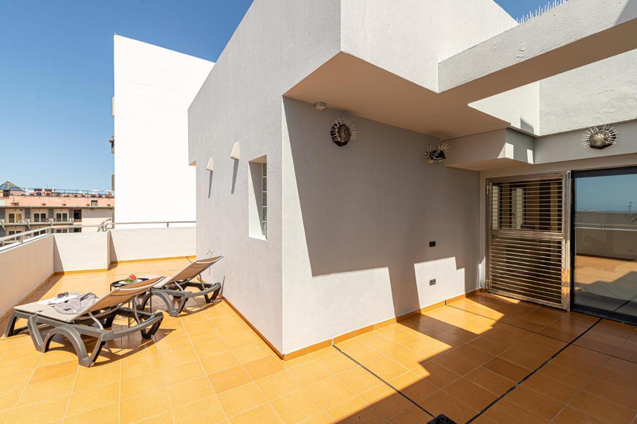 לוס כריסטיאנוס Luxury Holidays Suites, Playa De Los Cristianos מראה חיצוני תמונה