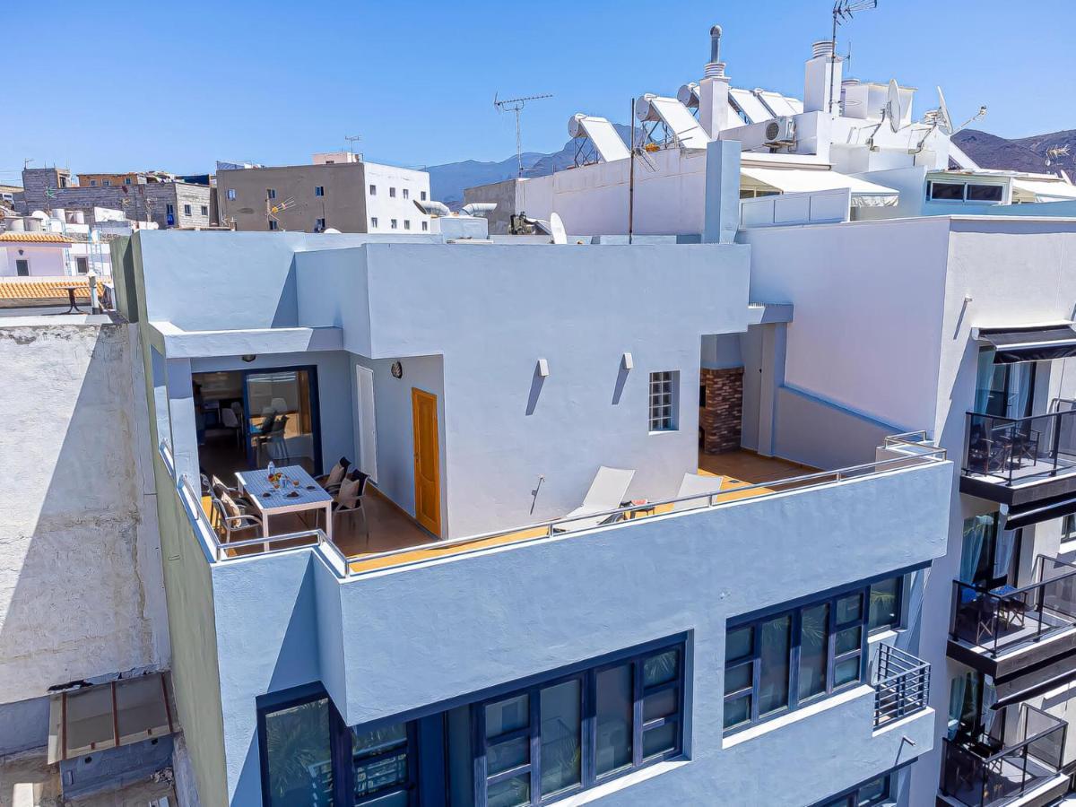 לוס כריסטיאנוס Luxury Holidays Suites, Playa De Los Cristianos מראה חיצוני תמונה