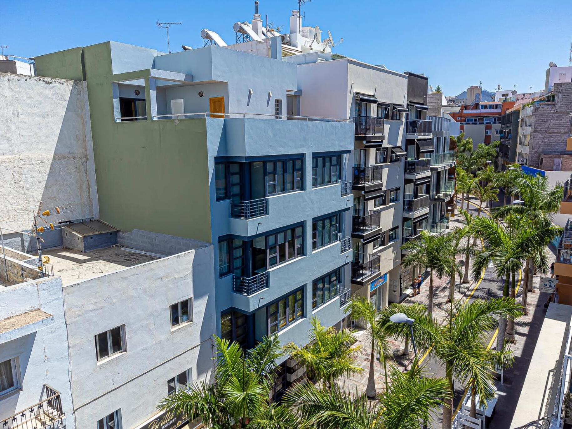 לוס כריסטיאנוס Luxury Holidays Suites, Playa De Los Cristianos מראה חיצוני תמונה